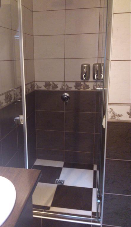 Garni Hotel Contact Belgrad Exterior foto
