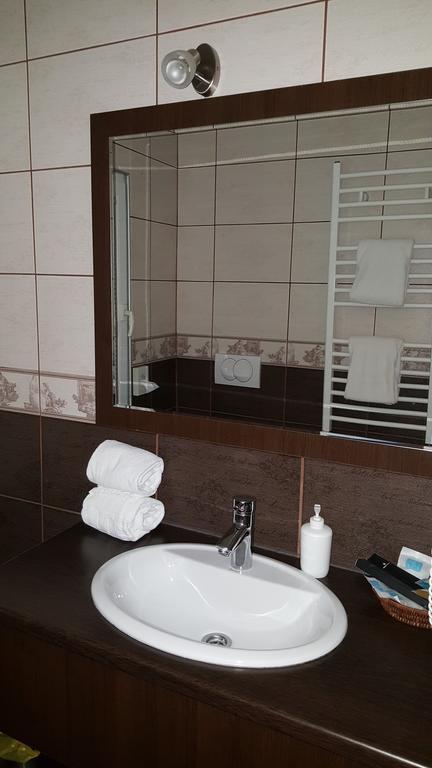 Garni Hotel Contact Belgrad Exterior foto