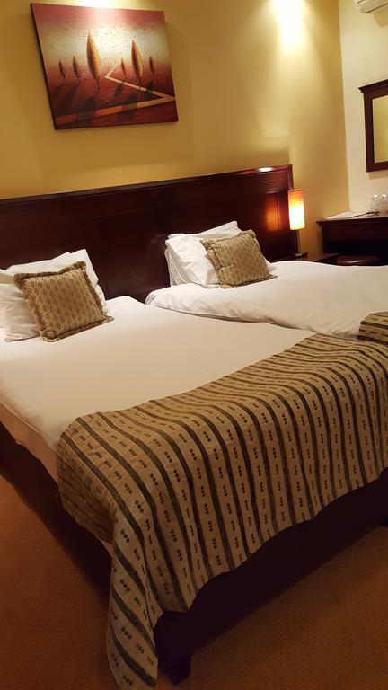Garni Hotel Contact Belgrad Exterior foto