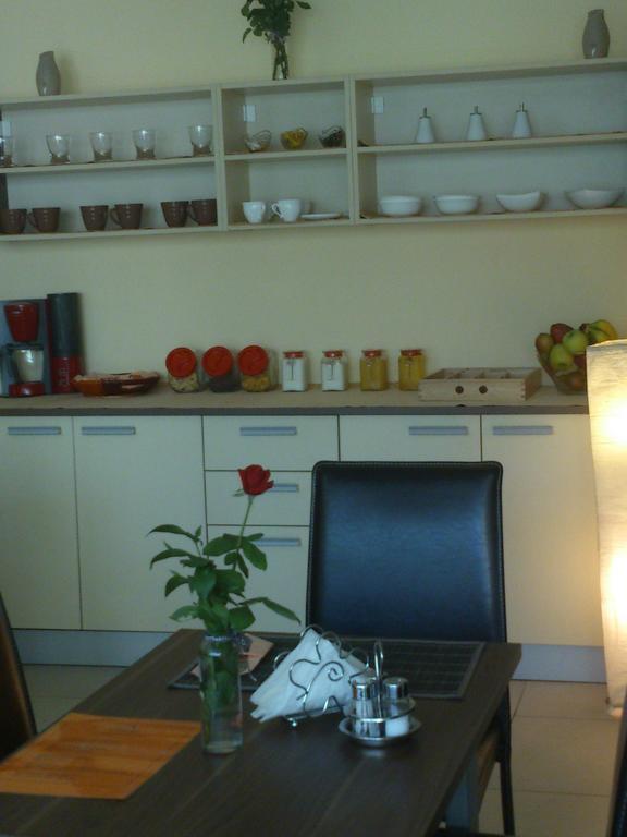 Garni Hotel Contact Belgrad Exterior foto