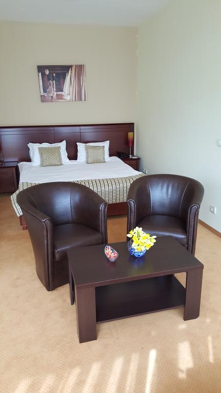 Garni Hotel Contact Belgrad Exterior foto